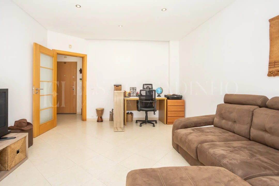 Apartamento T1 para Arrendamento em Seixal, Arrentela e Aldeia de Paio Pires Foto 12