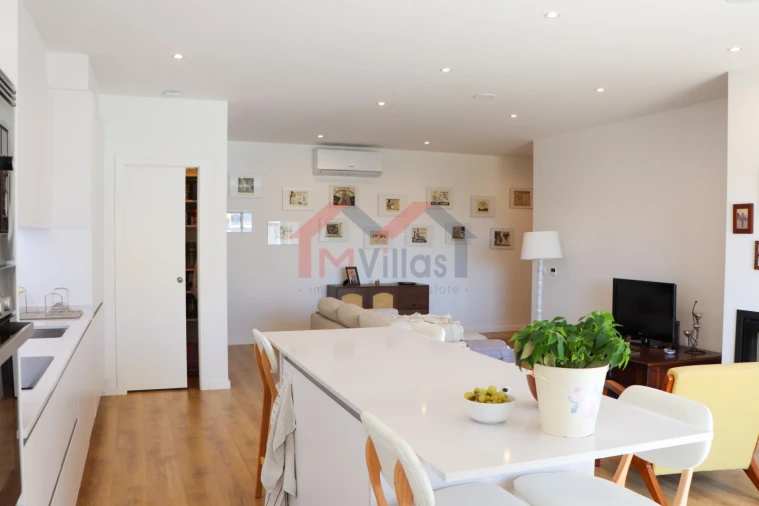Apartamento T3 para Venda em São Brás de Alportel Foto 8