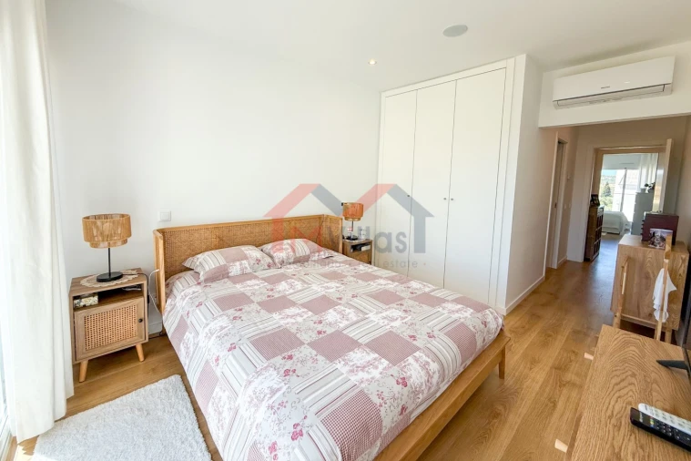 Apartamento T3 para Venda em São Brás de Alportel Foto 13