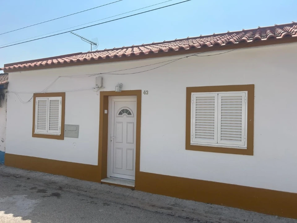 Moradia T2 para Venda em Abrantes (São Vicente e São João) e Alferrarede Foto 1