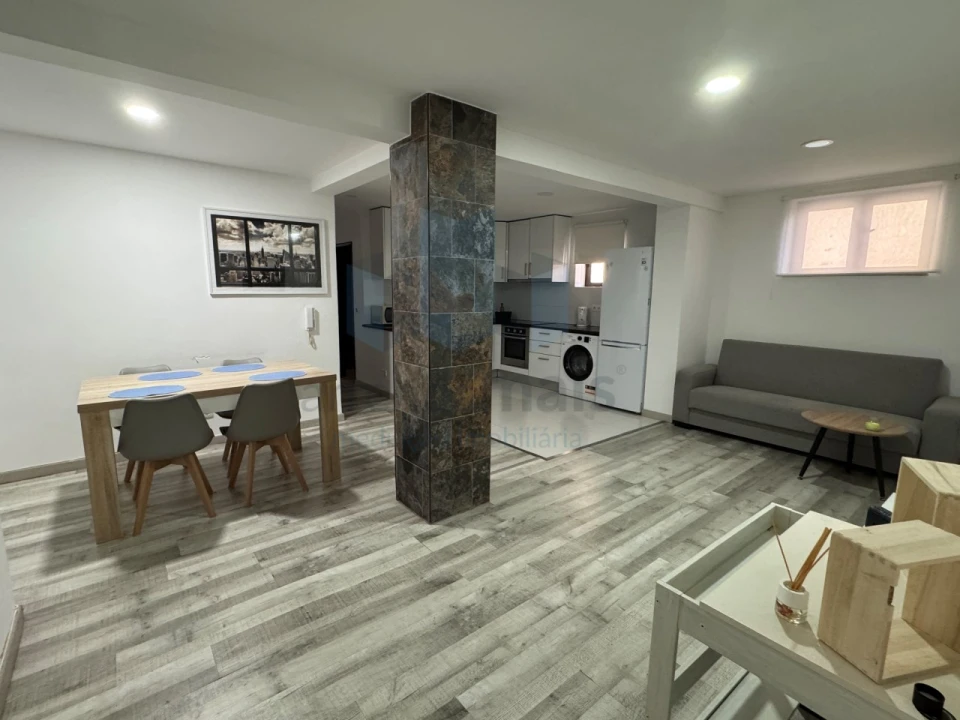 Apartamento T3 para Venda em Santo Antonio dos Olivais Foto 6
