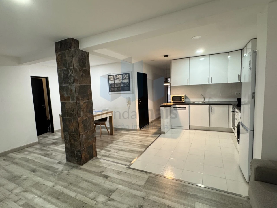 Apartamento T3 para Venda em Santo Antonio dos Olivais Foto 8