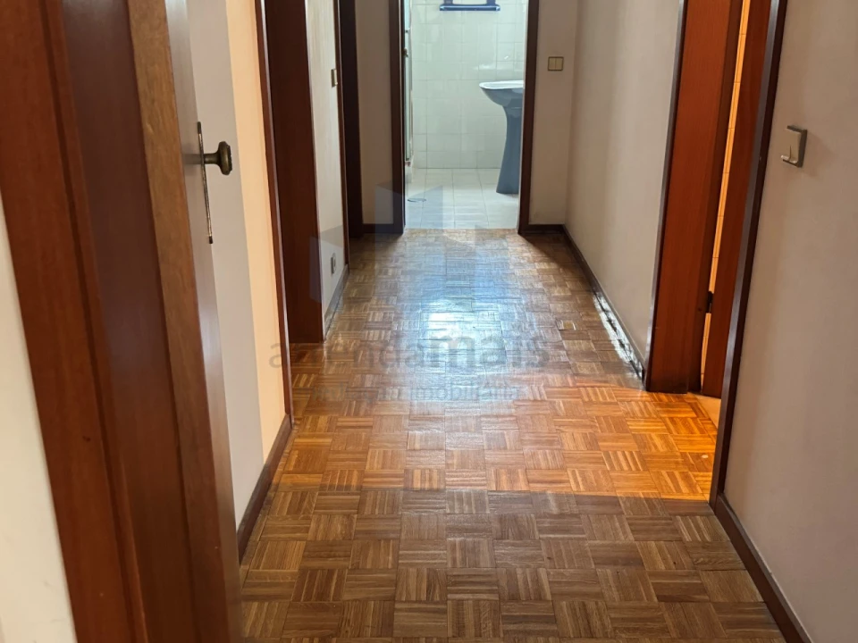 Apartamento T3 para Venda em Santo Antonio dos Olivais Foto 10