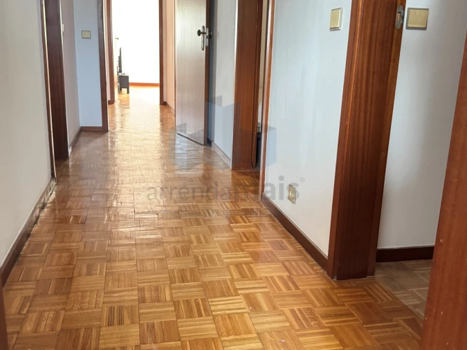 Apartamento T3 para Venda em Santo Antonio dos Olivais Foto 16