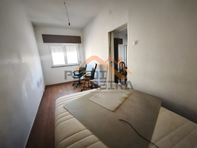 Apartamento T1 para Venda em Águas Livres Foto 6