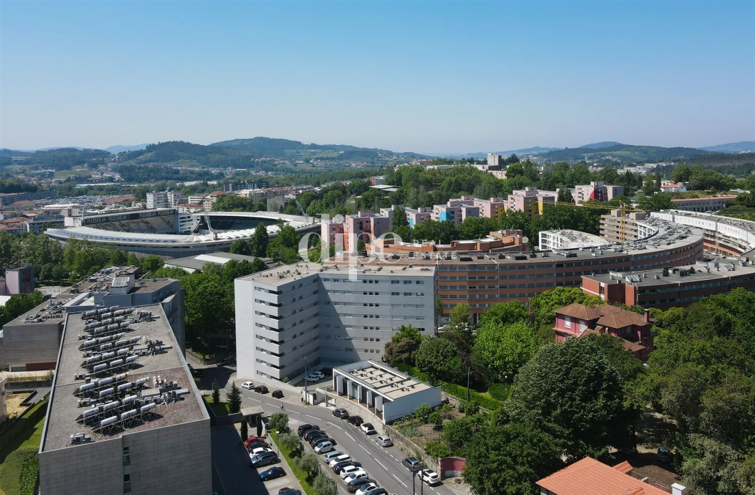 Apartamento T1 para Arrendamento em Azurem Foto 9