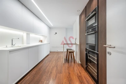 Apartamento T3 para Venda em Braga (Maximinos, Sé e Cividade)