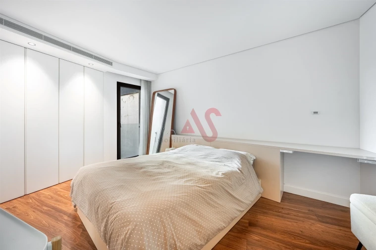 Apartamento T3 para Venda em Braga (Maximinos, Sé e Cividade) Foto 26
