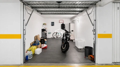 Apartamento T2 para Venda em Parceiros e Azoia