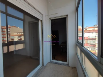 Apartamento T2 para Venda em Águas Livres
