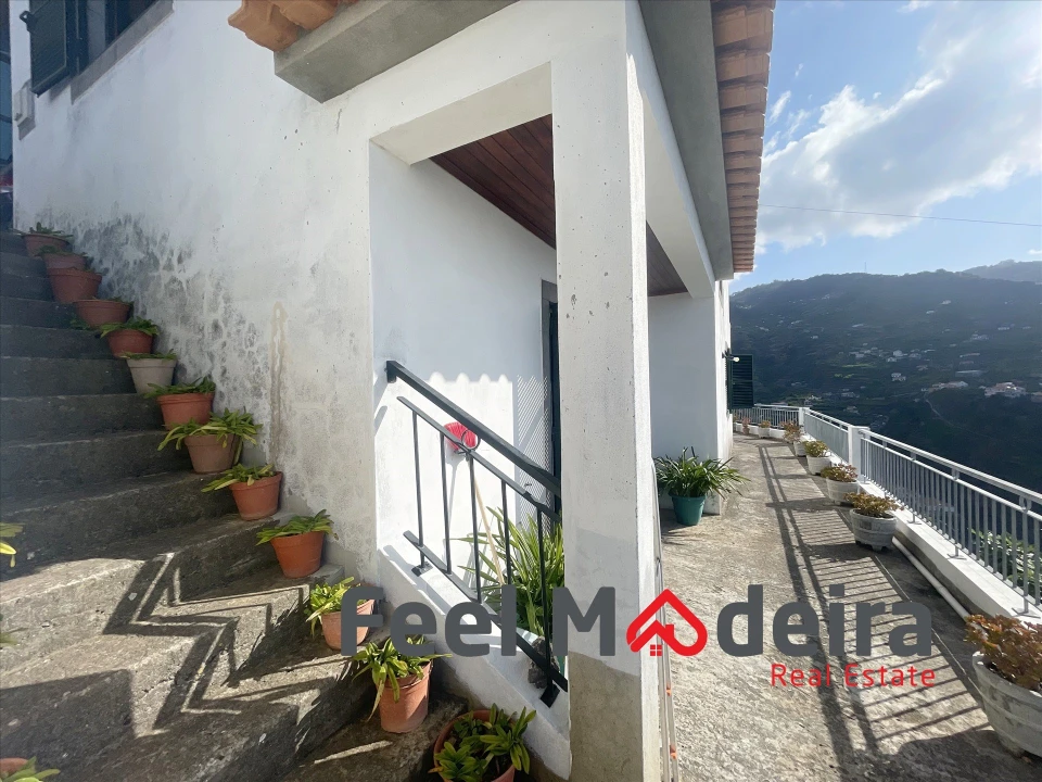 Moradia T3 para Venda em Tabua Foto 9