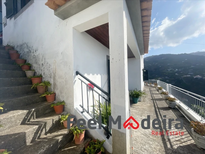 Moradia T3 para Venda em Tabua Foto 9