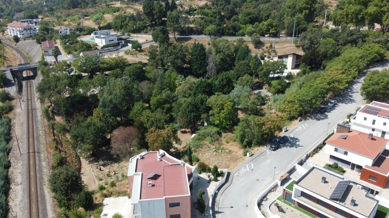 Terreno para Venda em Covilhã e Canhoso Foto 8