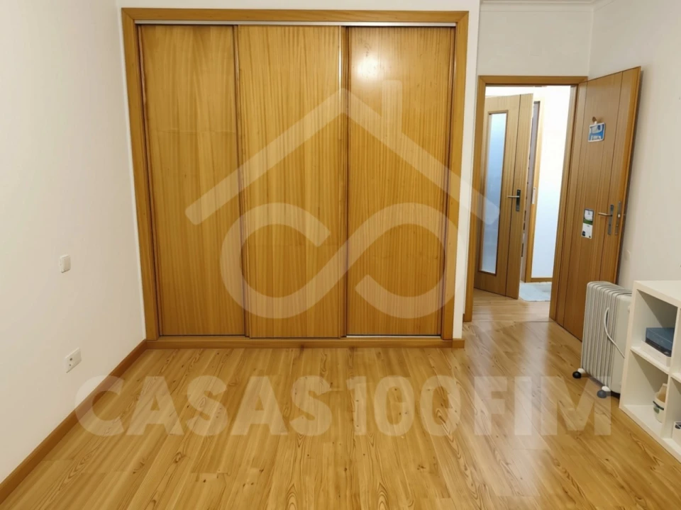 Apartamento T3 para Venda em Marinha Grande Foto 3
