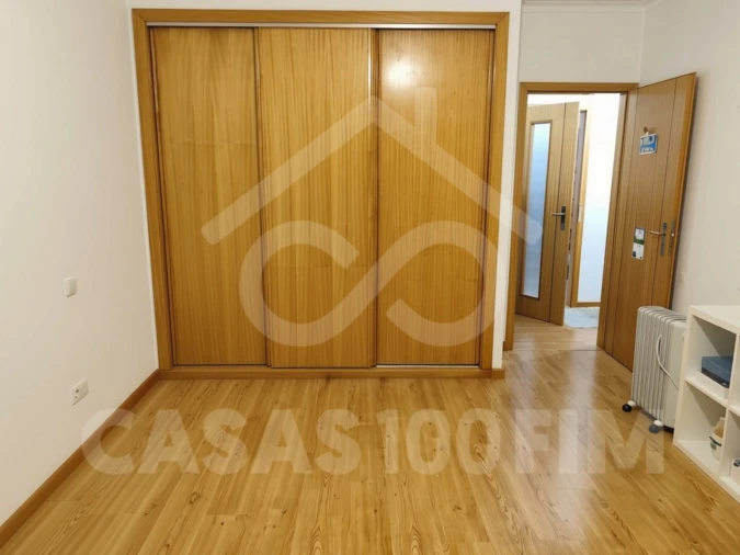 Apartamento T3 para Venda em Marinha Grande Foto 3