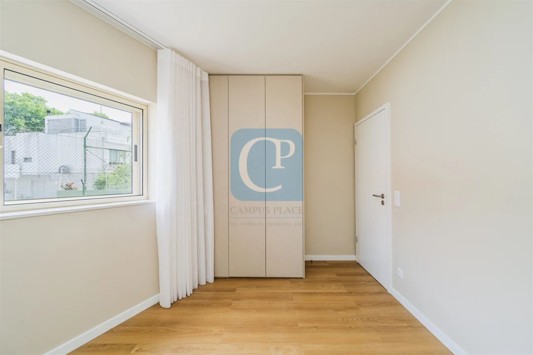 Apartamento T2 para Venda em Paranhos Foto 18