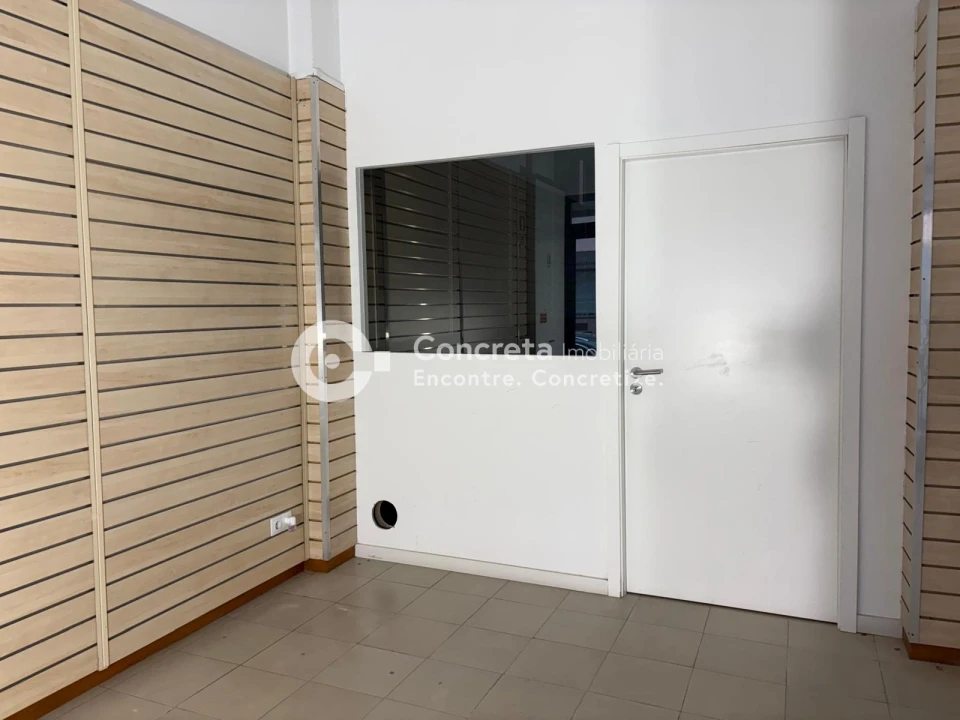 Loja para Arrendamento em Barcelos, V.Boa, V.Frescainha Foto 22