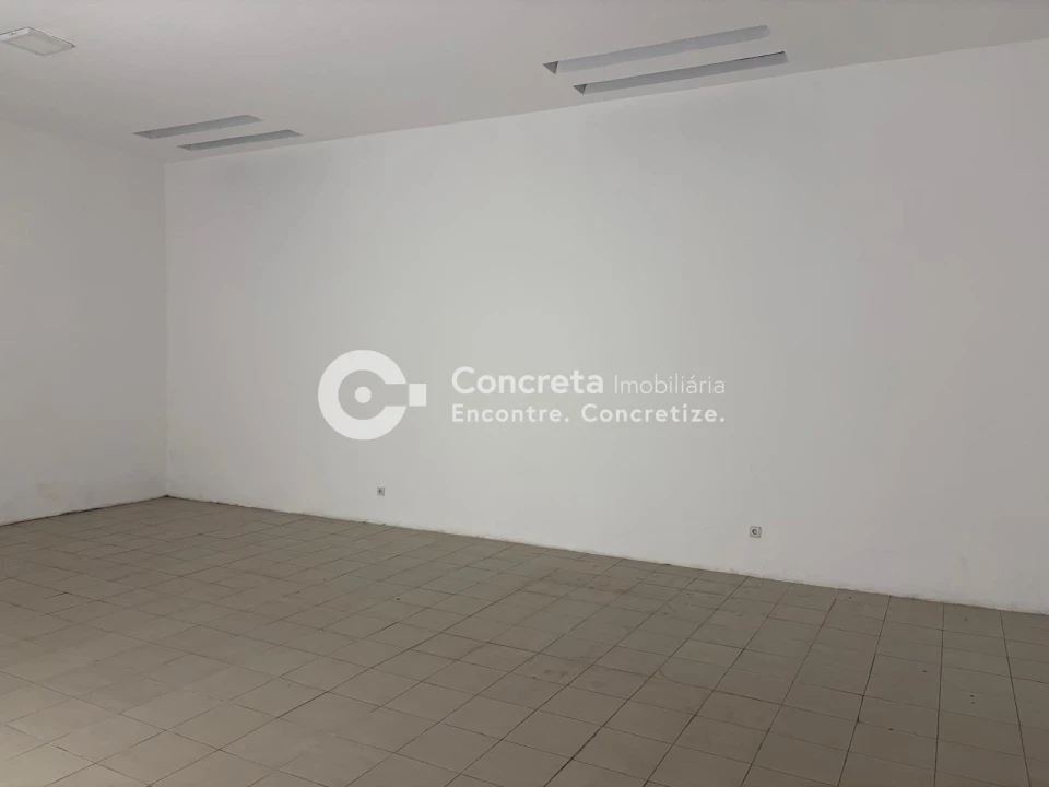 Loja para Arrendamento em Barcelos, V.Boa, V.Frescainha Foto 8