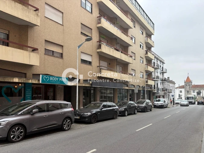 Loja para Arrendamento em Barcelos, V.Boa, V.Frescainha Foto 24