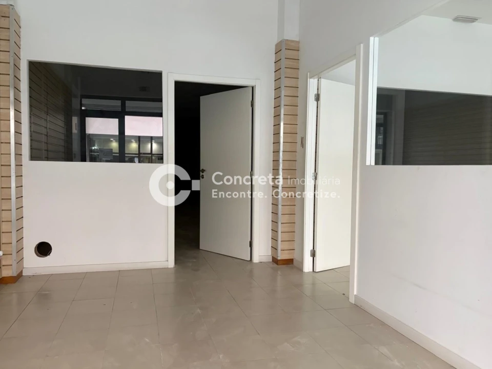 Loja para Arrendamento em Barcelos, V.Boa, V.Frescainha Foto 7