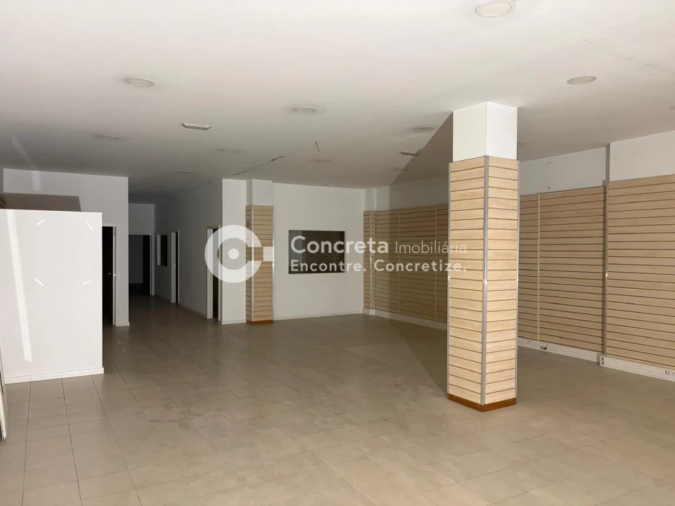 Loja para Arrendamento em Barcelos, V.Boa, V.Frescainha Foto 21