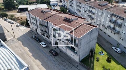 Apartamento T3 para Venda em Nespereira e Casais