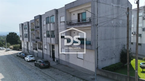 Apartamento T3 para Venda em Nespereira e Casais