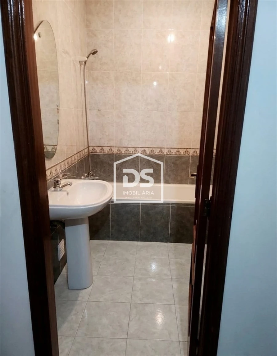 Apartamento T3 para Venda em Nespereira e Casais Foto 19