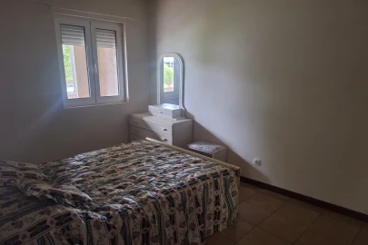 Moradia T3 para Venda em Santiago de Besteiros