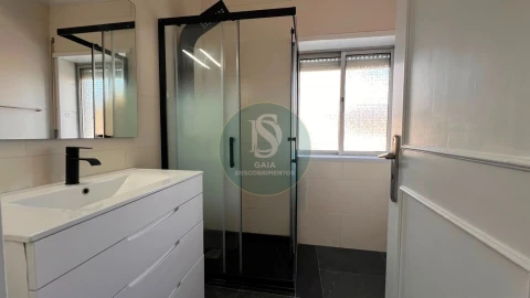 Apartamento T3 para Venda em Fânzeres e São Pedro da Cova