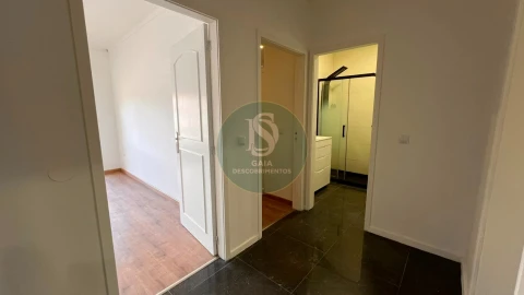 Apartamento T3 para Venda em Fânzeres e São Pedro da Cova