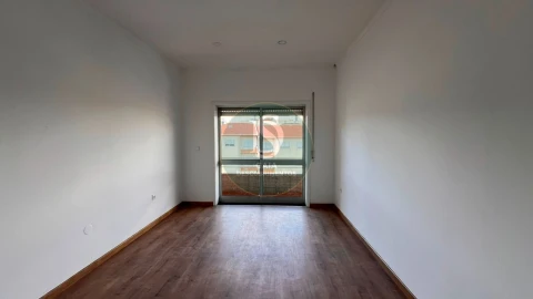 Apartamento T3 para Venda em Fânzeres e São Pedro da Cova
