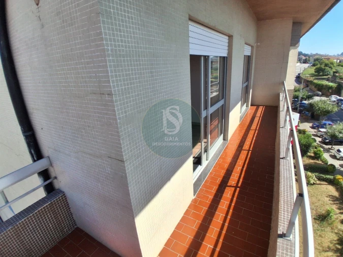 Apartamento T3 para Venda em Fânzeres e São Pedro da Cova Foto 16