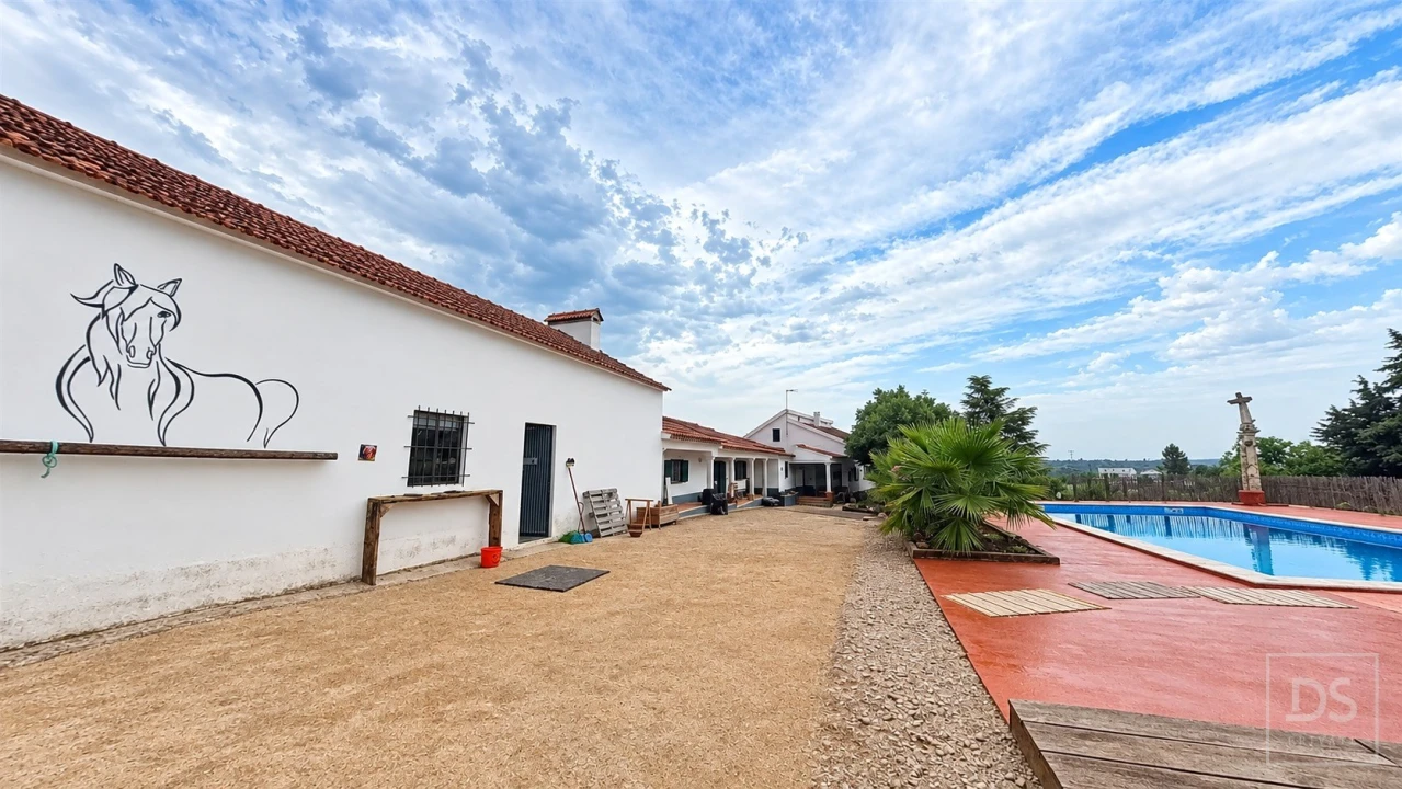 Quinta T7 para Venda em Achete, Azoia de Baixo e Póvoa de Santarém Foto 6