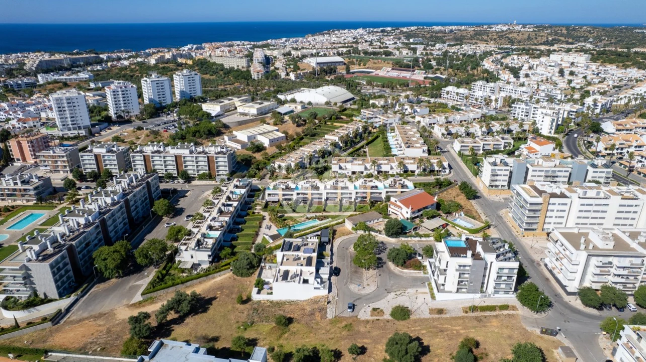 Terreno para Venda em Albufeira e Olhos de Água Foto 7