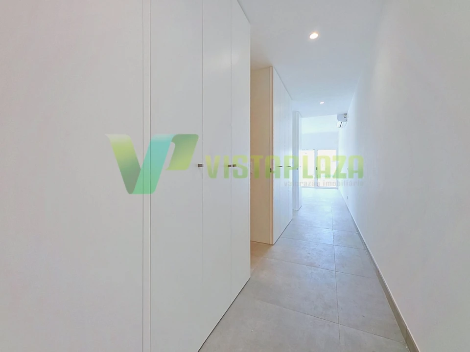 Apartamento T2 para Venda em Portimão Foto 9