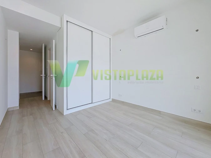 Apartamento T2 para Venda em Portimão Foto 8