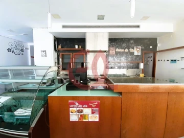 Loja para Venda em Barroselas e Carvoeiro
