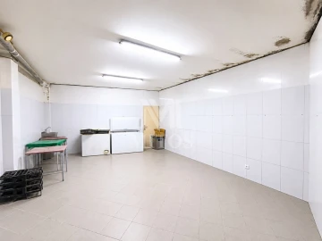 Negócio para Venda em Barroselas e Carvoeiro