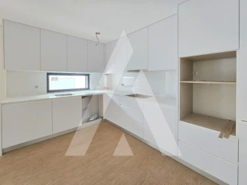 Apartamento T3 para Venda em Esgueira