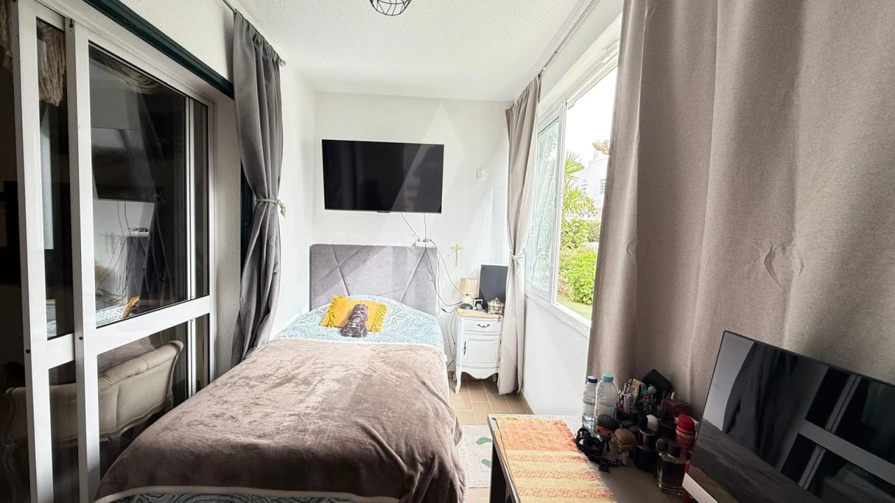 Apartamento T2 para Arrendamento em Quarteira Foto 9