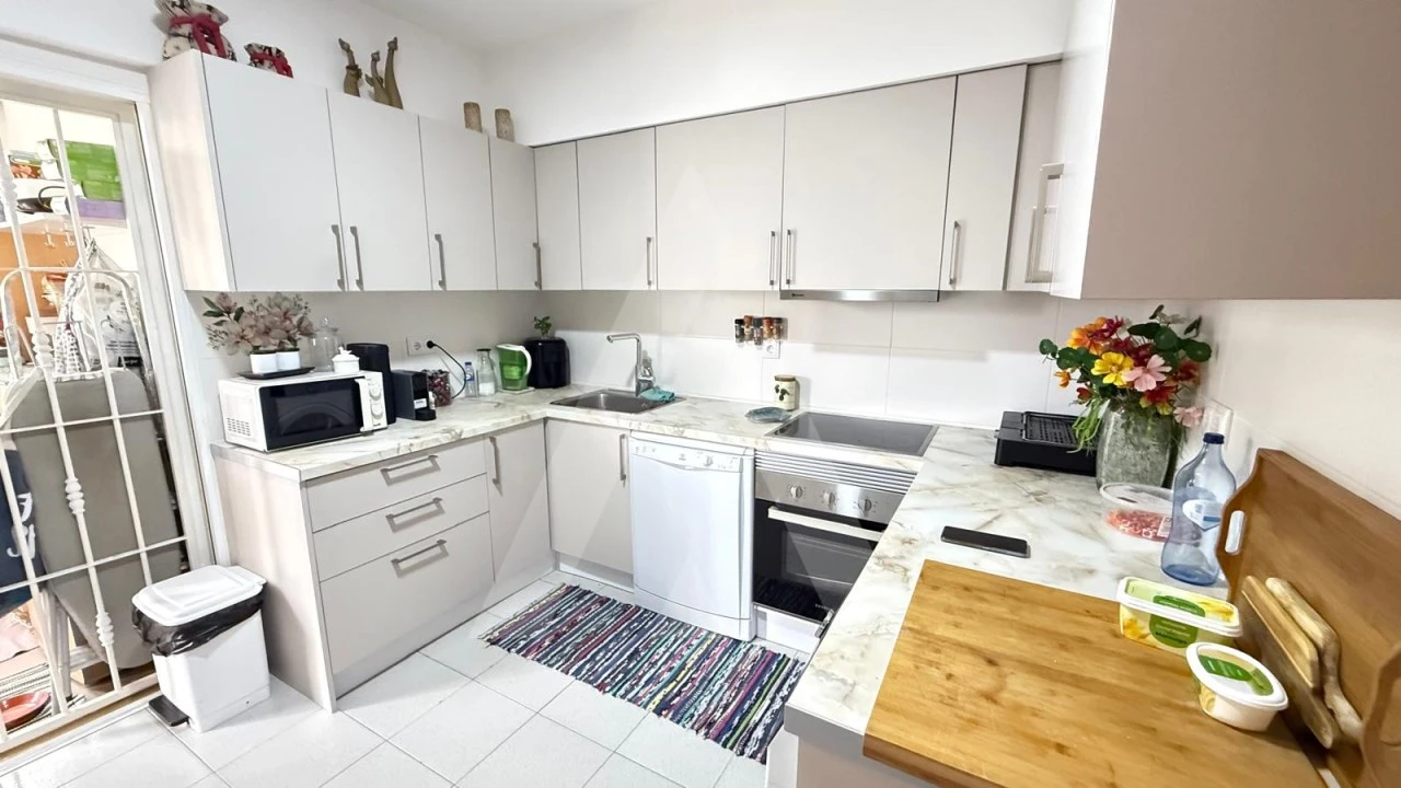 Apartamento T2 para Arrendamento em Quarteira Foto 5