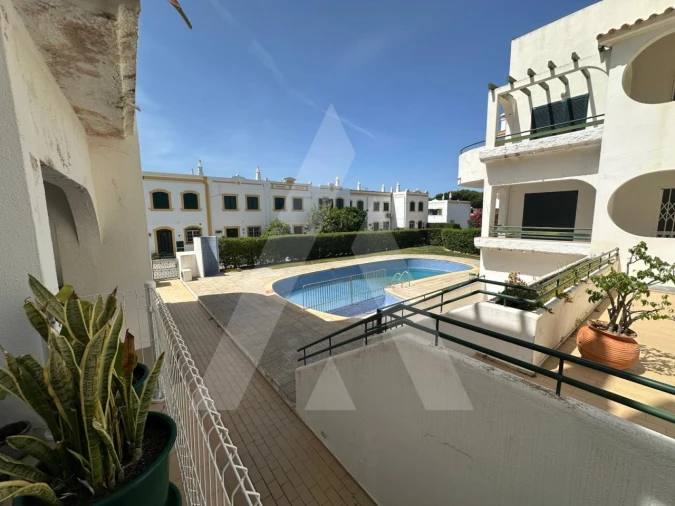 Apartamento T2 para Arrendamento em Quarteira Foto 27