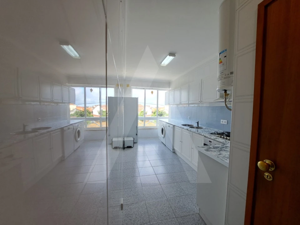 Apartamento T2 para Arrendamento em Ílhavo (São Salvador) Foto 1
