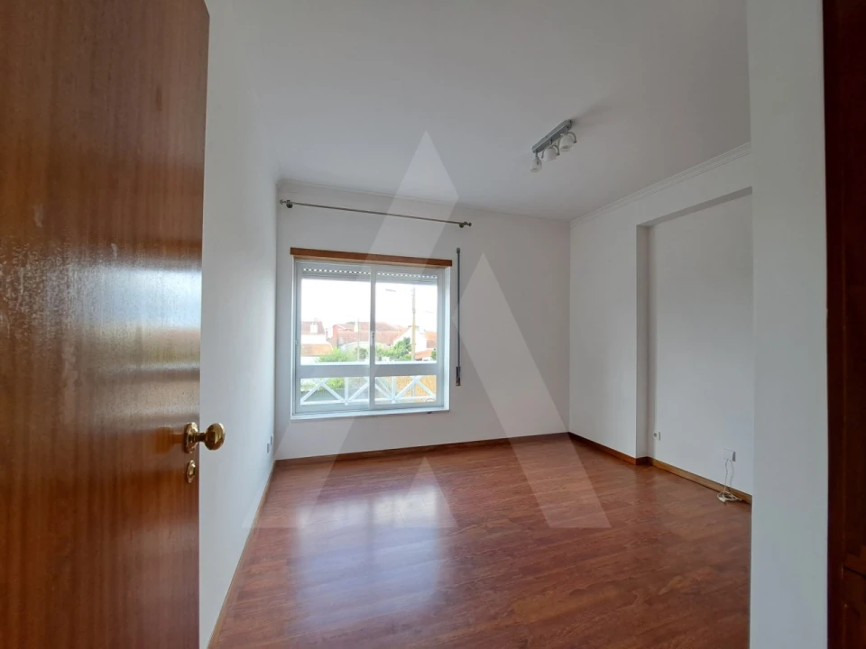Apartamento T2 para Arrendamento em Ílhavo (São Salvador) Foto 6