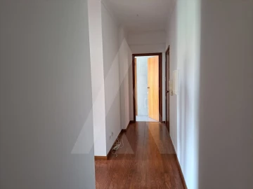 Apartamento T2 para Arrendamento em Ílhavo (São Salvador)