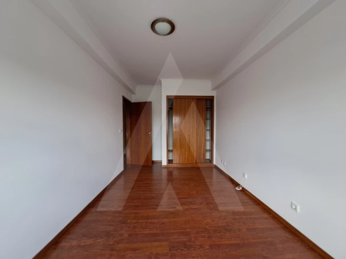 Apartamento T2 para Arrendamento em Ílhavo (São Salvador) Foto 5
