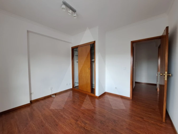 Apartamento T2 para Arrendamento em Ílhavo (São Salvador) Foto 7