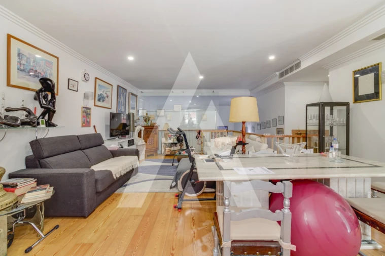 Apartamento T1 para Venda em Misericórdia Foto 5