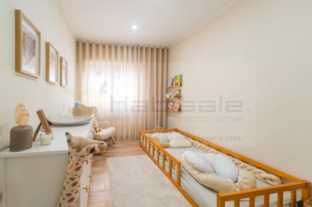 Apartamento T2 para Venda em Agualva e Mira-Sintra Foto 21